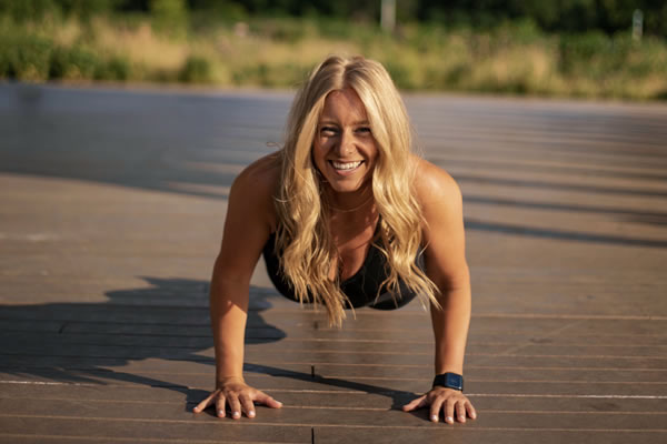 Group fitness Chicago barre instructor Ashley Fleishman
